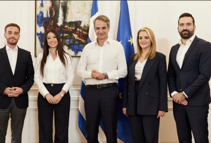 ΝΔ: Τέσσερις νέοι αναπληρωτές εκπρόσωποι Τύπου – Τα ονόματα